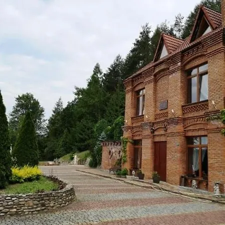 Farm stay Zamek Ostrowski *
