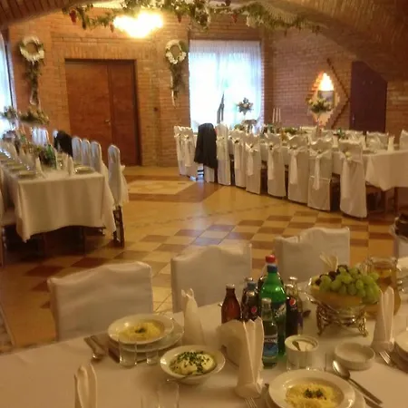 Farm stay Zamek Ostrowski *