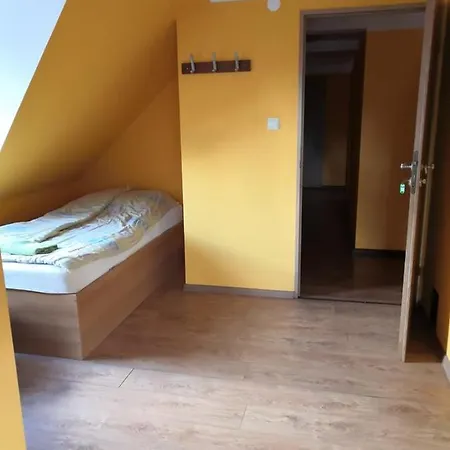 Farm stay Zamek Ostrowski